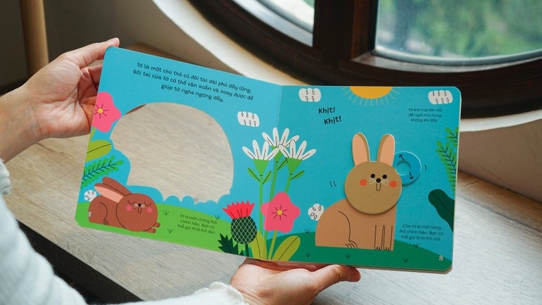 Sach 'dong day' giup tre nho kham pha the gioi dong vat hinh anh