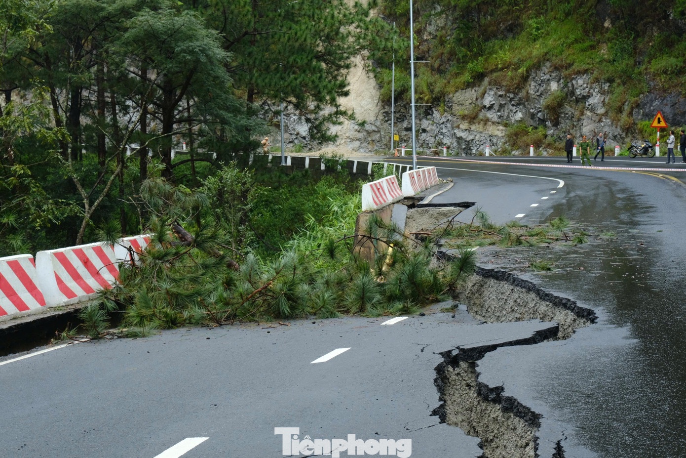 Khan cap deo Prenn anh 1