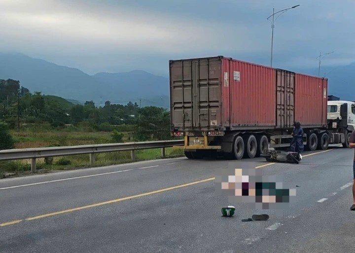 Tai nan quoc lo anh 1