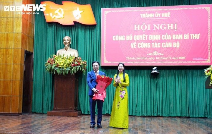 Pho Bi thu Hue anh 1