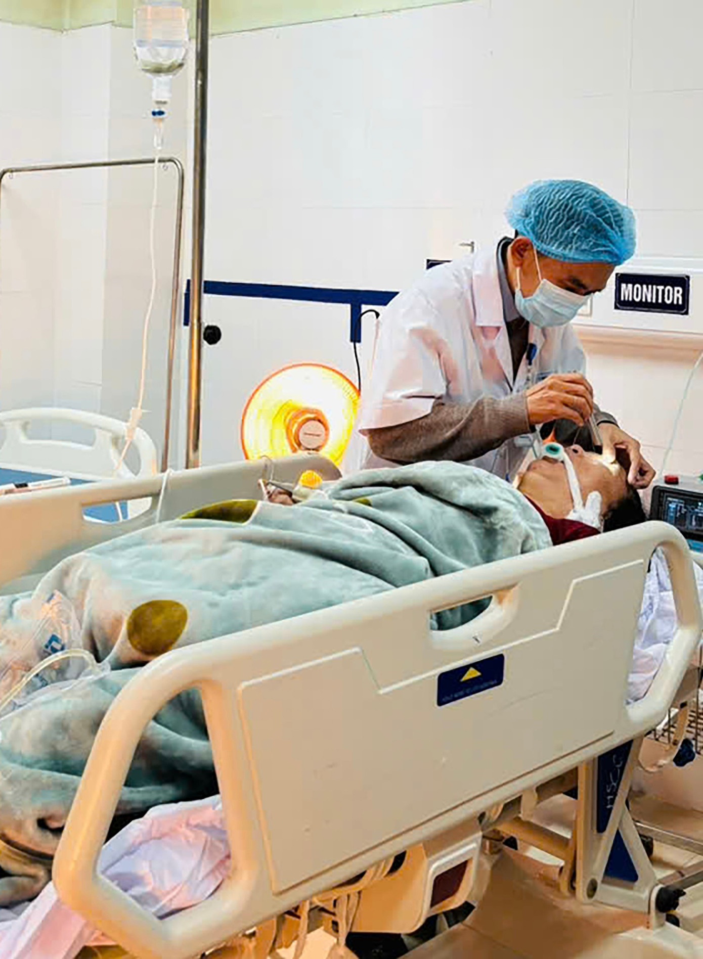 suoi than,  trong phong kin anh 1