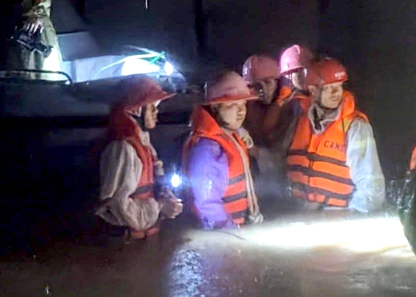 Thuy dien ngung xa lu anh 3