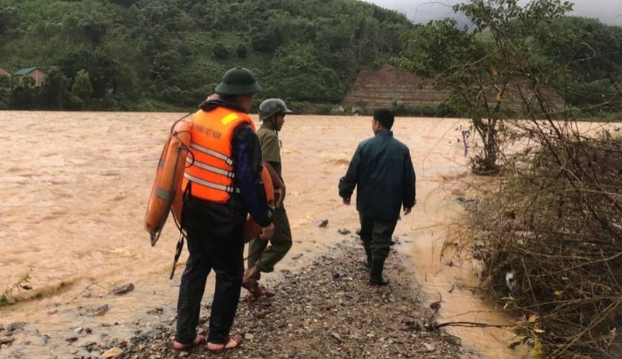 Lu cuon xe tai anh 2