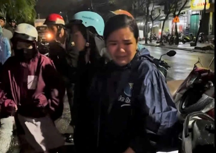 Xon xao clip 'ban ca xa lo vi mua lu, bi ke gian moc tui 50 trieu' hinh anh