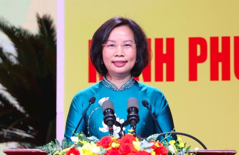 Ba Bui Huyen Mai lam Chu tich Uy ban MTTQ Viet Nam TP. Ha Noi hinh anh