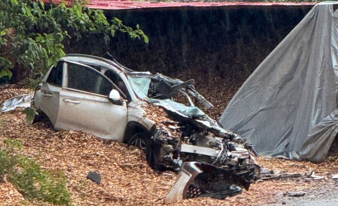 Xe container de bep dum oto o Lam Dong hinh anh