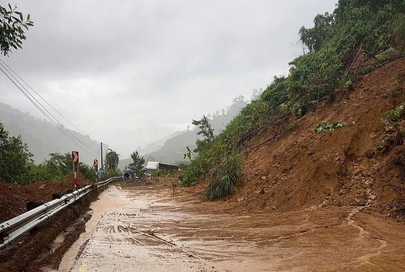 Sat lo deo Lo Xo anh 2