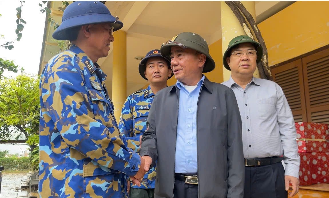 Mua lu mien Trung anh 2