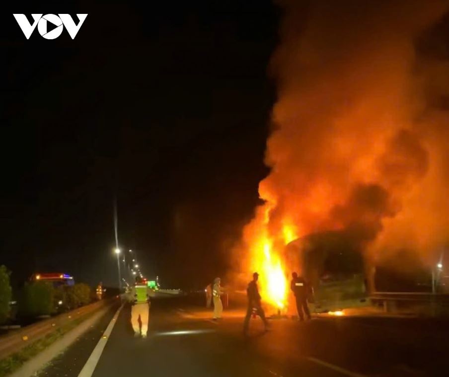 Tai nan oto Dong Thap anh 4