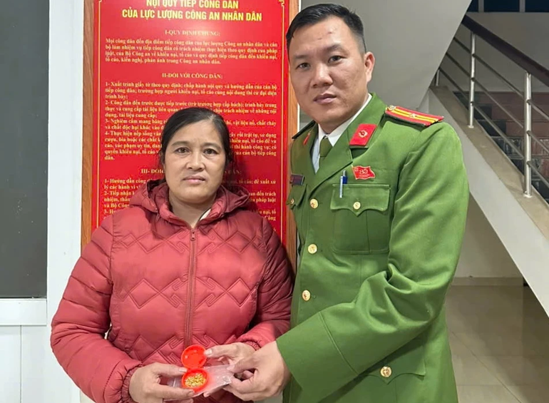 Quen vang cuu tro lu anh 2