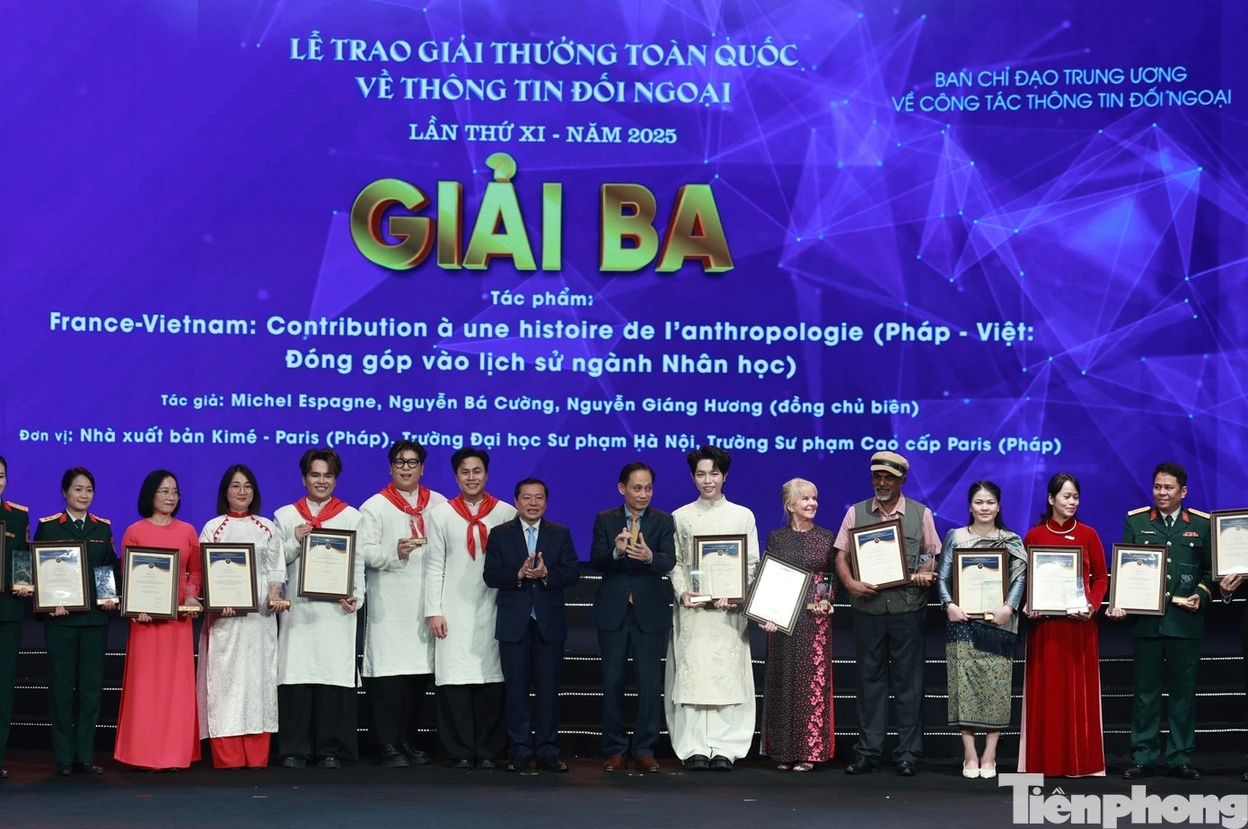 thông tin đối ngoại ảnh 5 thong tin doi ngoai anh 5