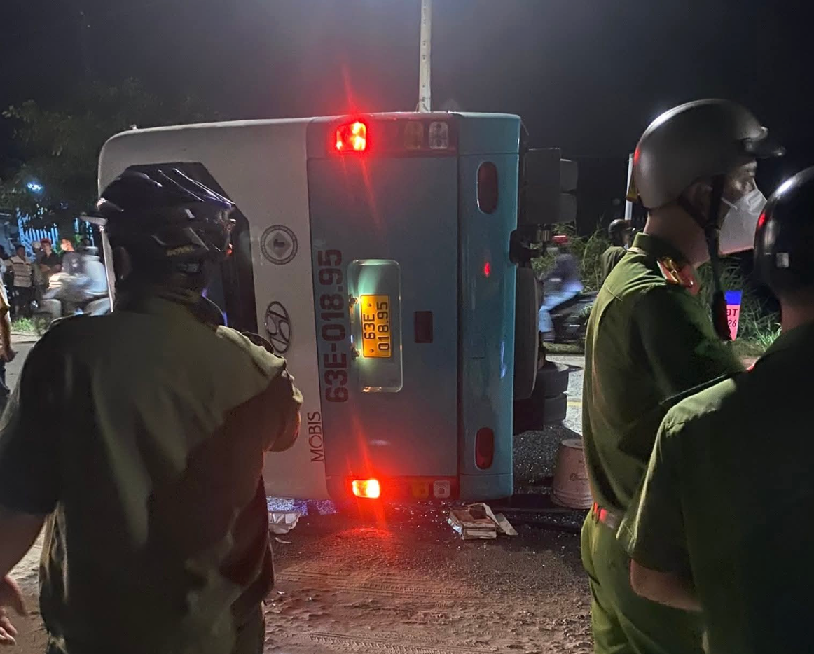 Tai nan xe cong nhan anh 2