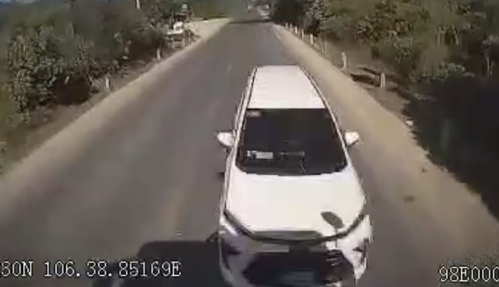 Khoanh khac xe 7 cho tong thang dau xe container o Lang Son hinh anh