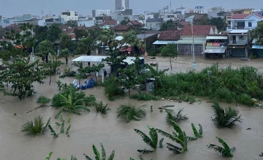 Chua kip guong day, Dak Lak lai kich hoat kich ban ung pho bao 15 hinh anh