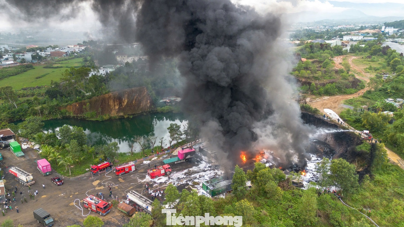 Chay kho bai Da Nang anh 1