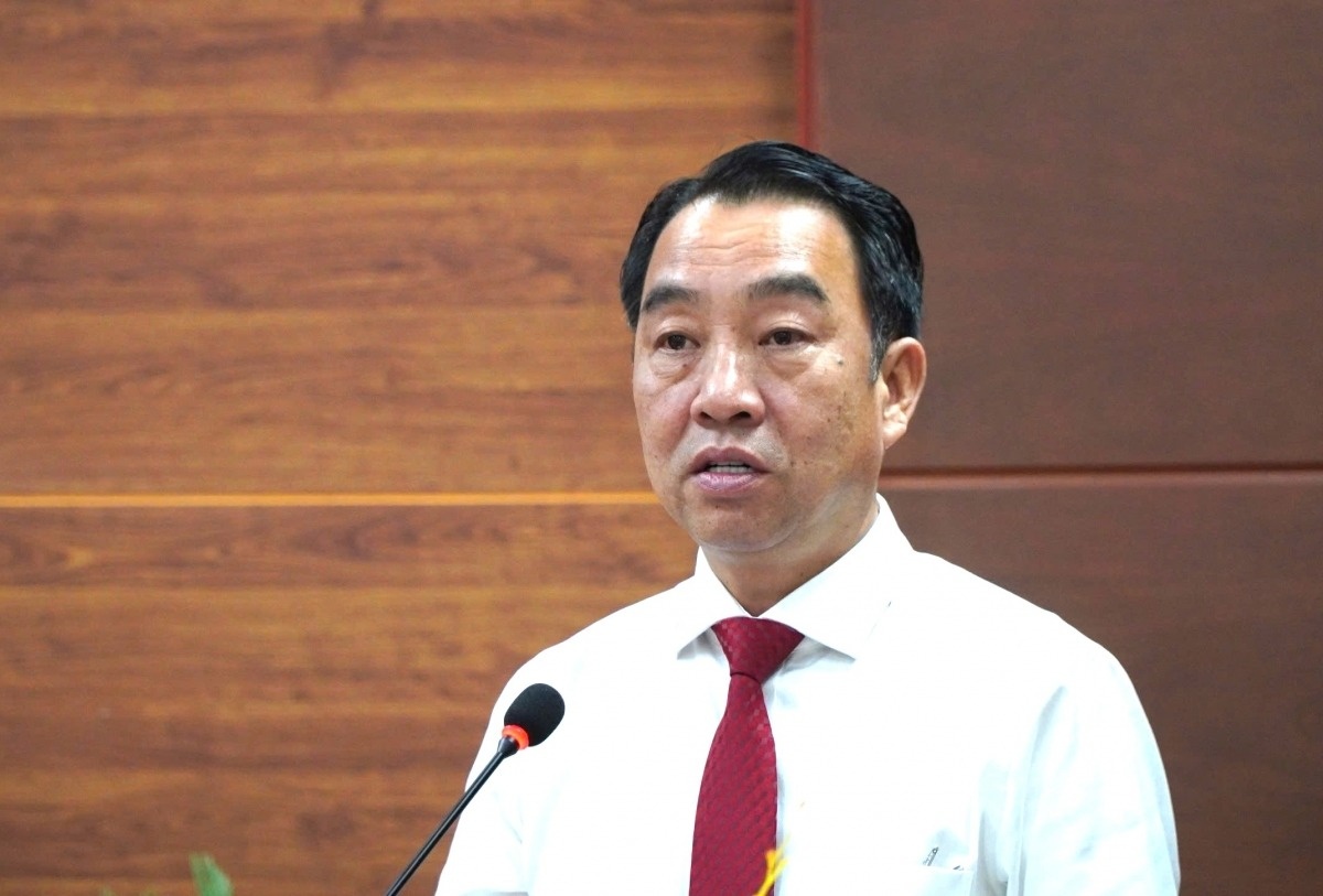 Ca Mau phan cong nhiem vu cua cac Chu tich va Pho Chu tich UBND tinh hinh anh