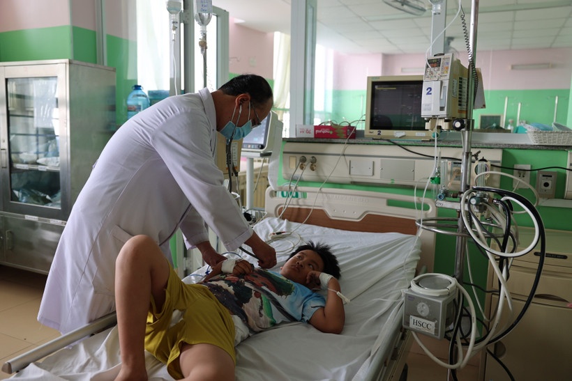 Ngo doc banh mi TP.HCM anh 1