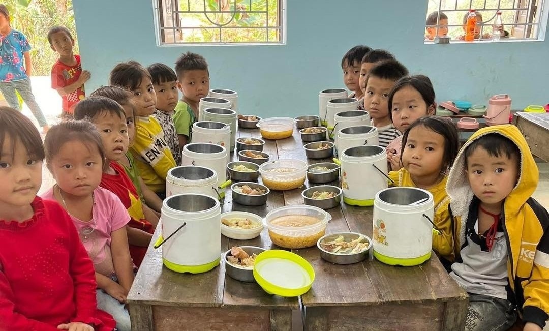'Nuoi em' bi nghi ngo tai chinh thieu minh bach, nguoi sang lap noi gi hinh anh