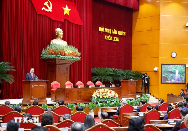 Hoi nghi Trung uong 15 anh 2