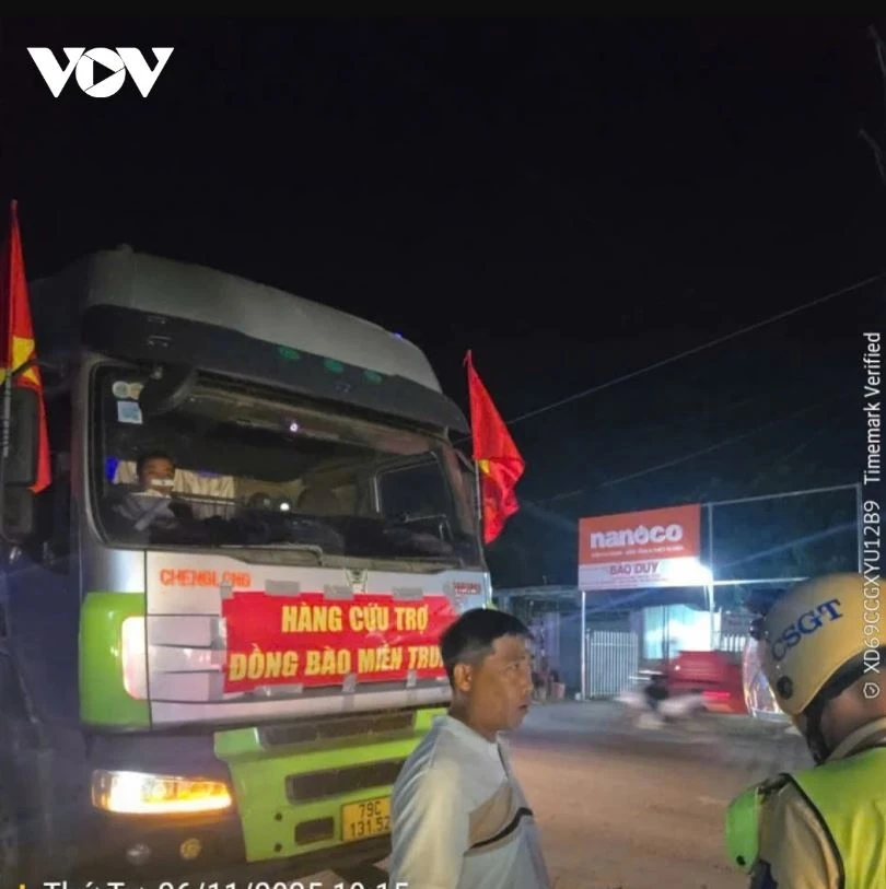 container cuu tro mien Trung anh 1