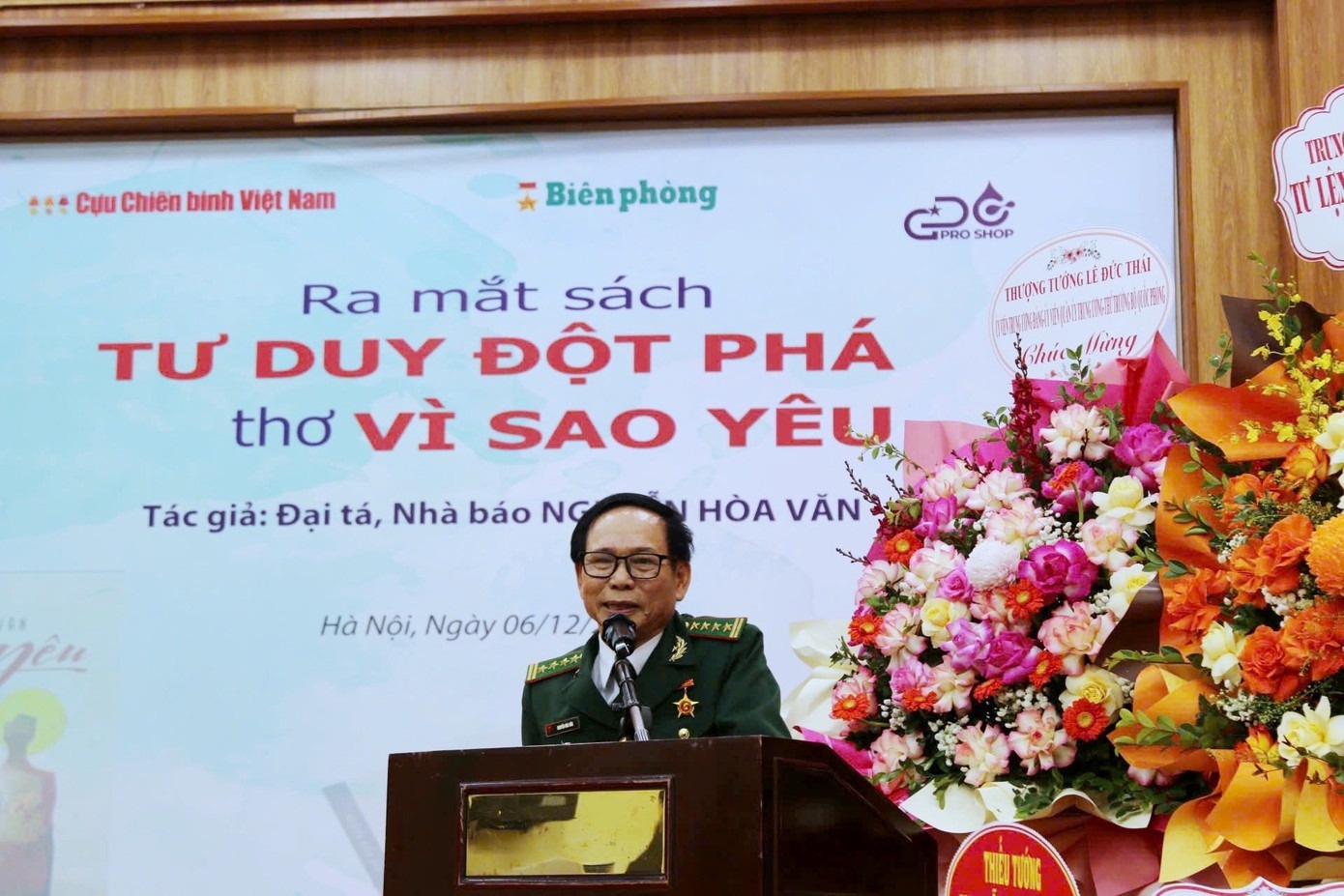 dai ta Nguyen Hoa Van anh 1