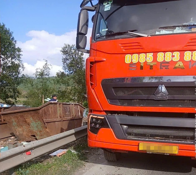 Gia la dan ong,  tu xung Viet kieu anh 1