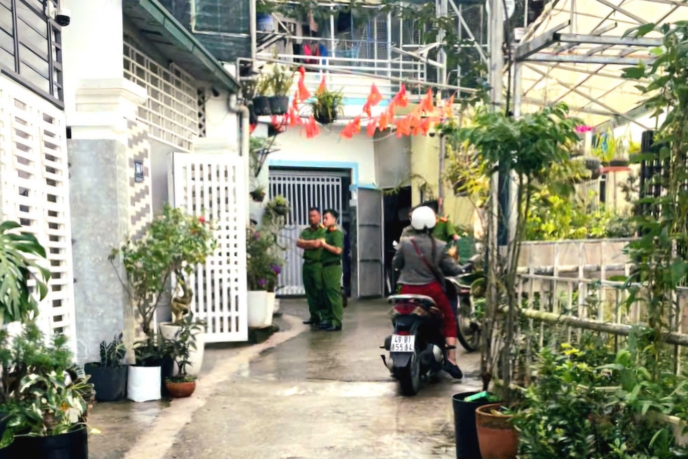 phong kham 'chui' anh 2