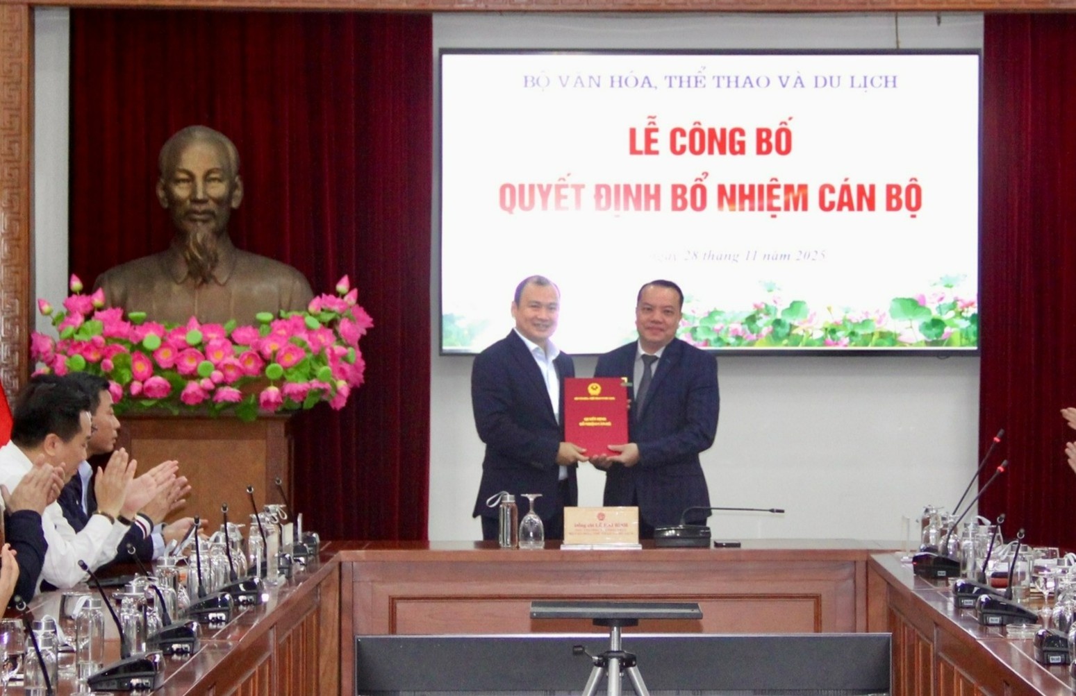 Bo nhiem Pho cuc truong Cuc Xuat ban, in va phat hanh hinh anh