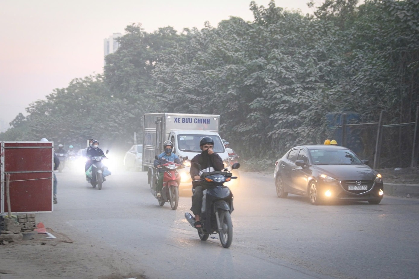 Dien bien o nhiem khong khi nhung ngay toi o Ha Noi hinh anh