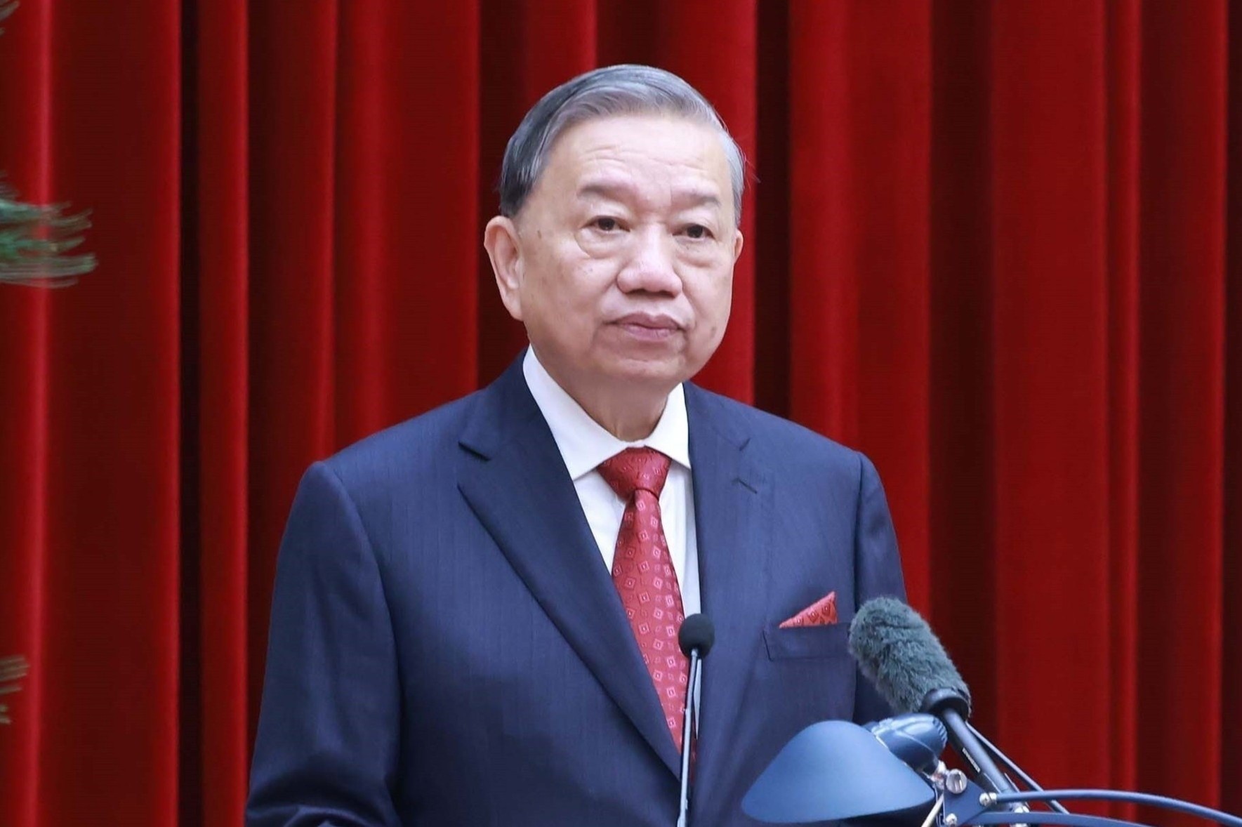 TW thong nhat gioi thieu nhan su lanh dao chu chot nhiem ky moi hinh anh