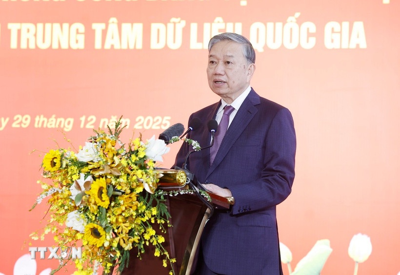 Trung tam du lieu anh 1