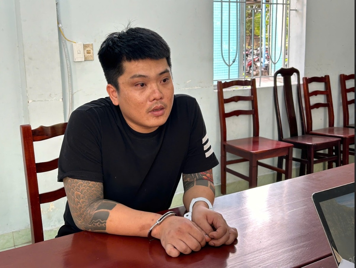 Kich ban tinh vi cua 'hiep si' mang Huynh Cao Cuong hinh anh