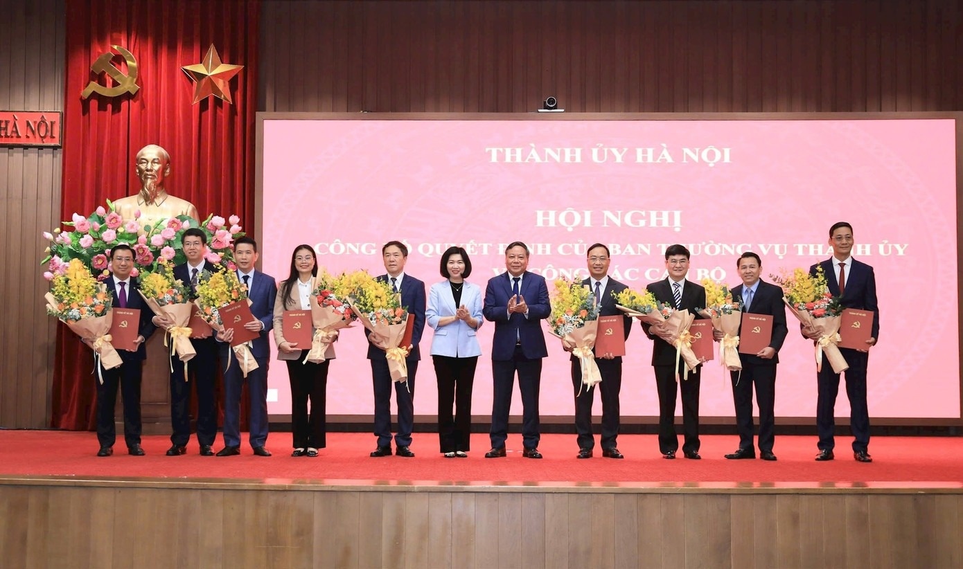 cong tac can bo anh 1