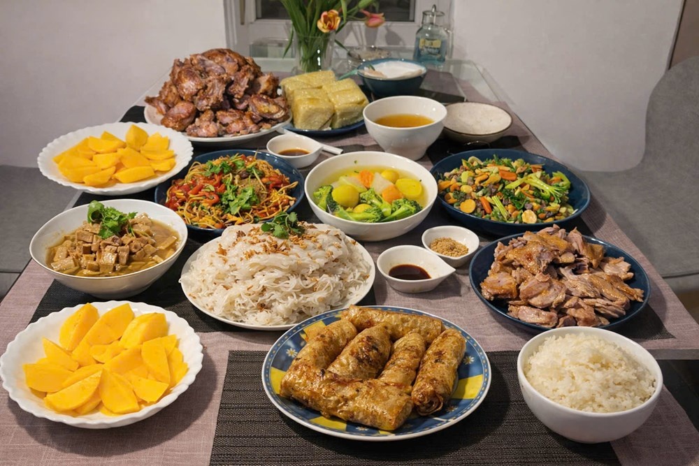 Bua com gia dinh anh 1