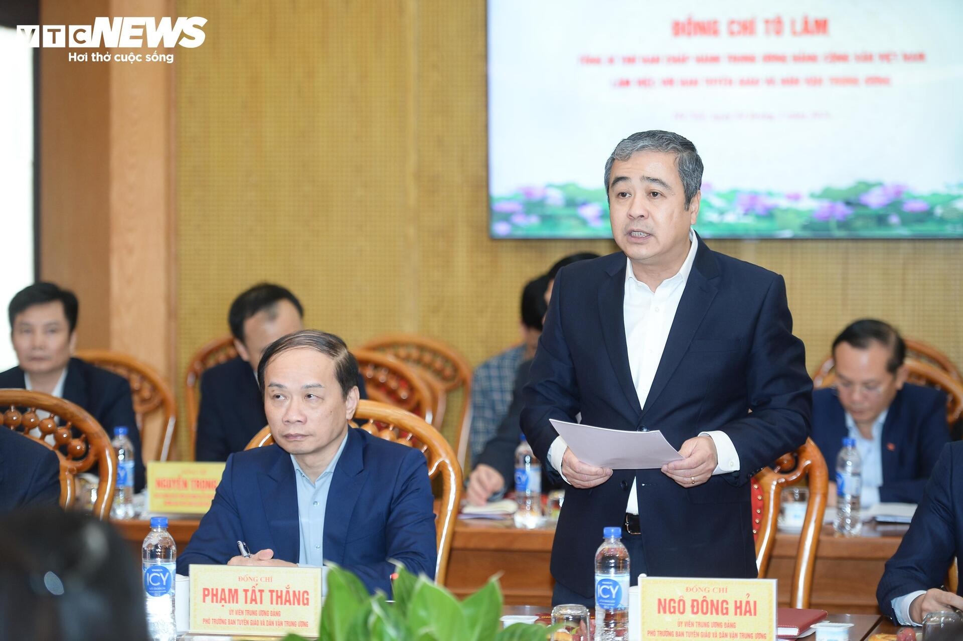 Ban Tuyen giao anh 13