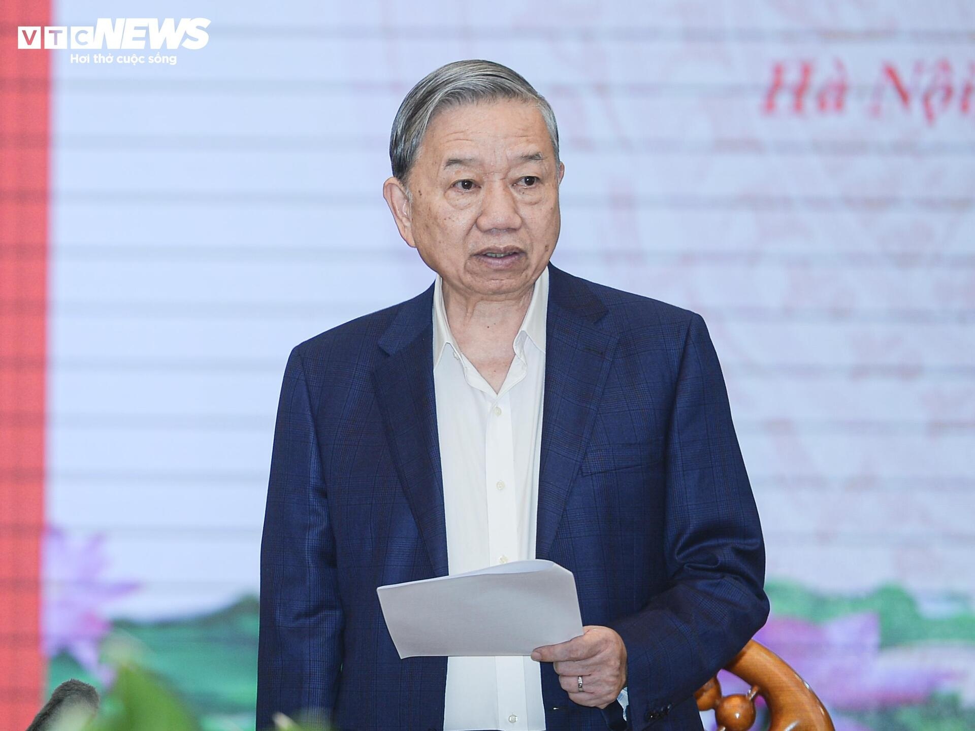 Ban Tuyen giao anh 8