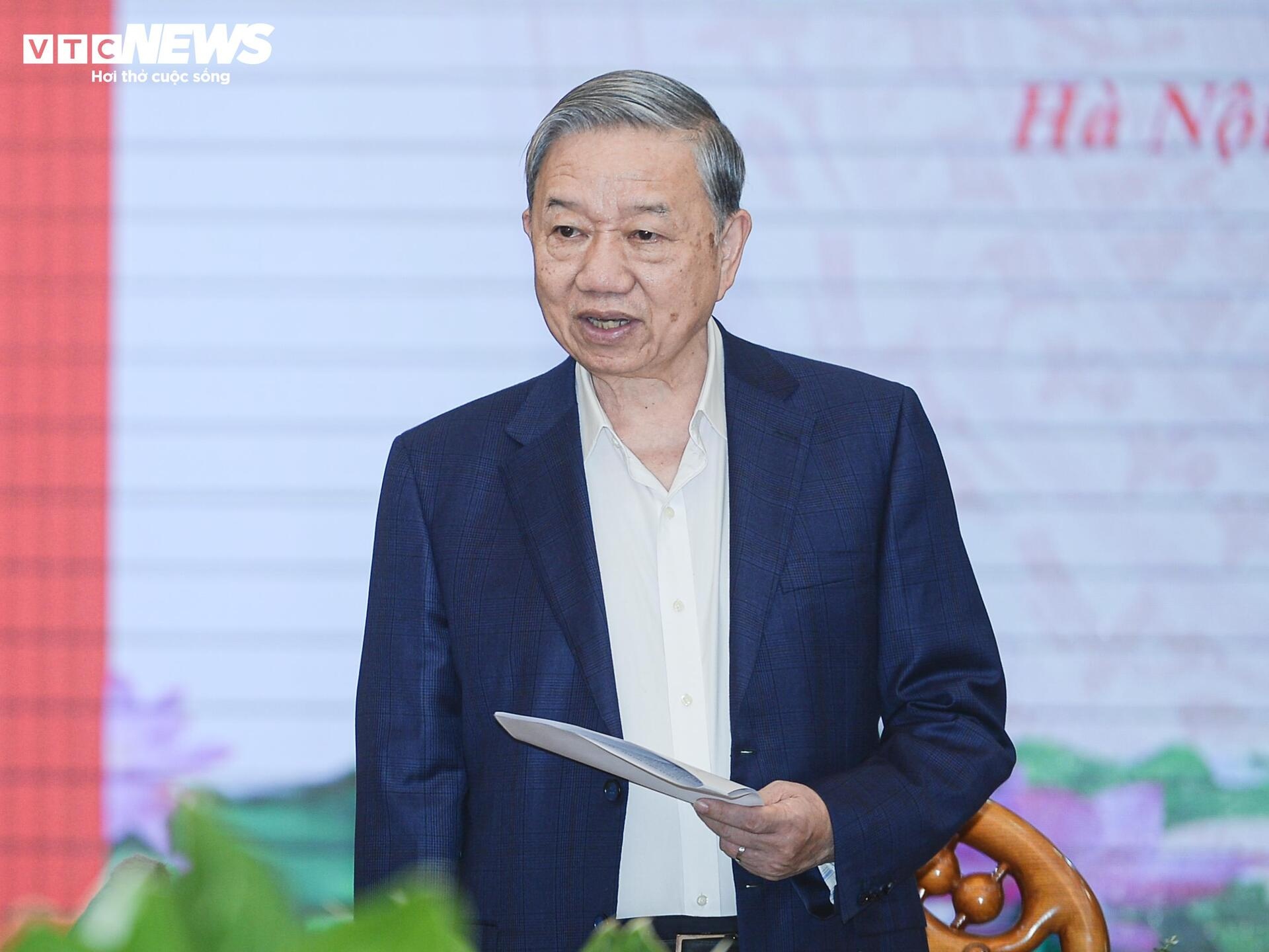 Ban Tuyen giao anh 9