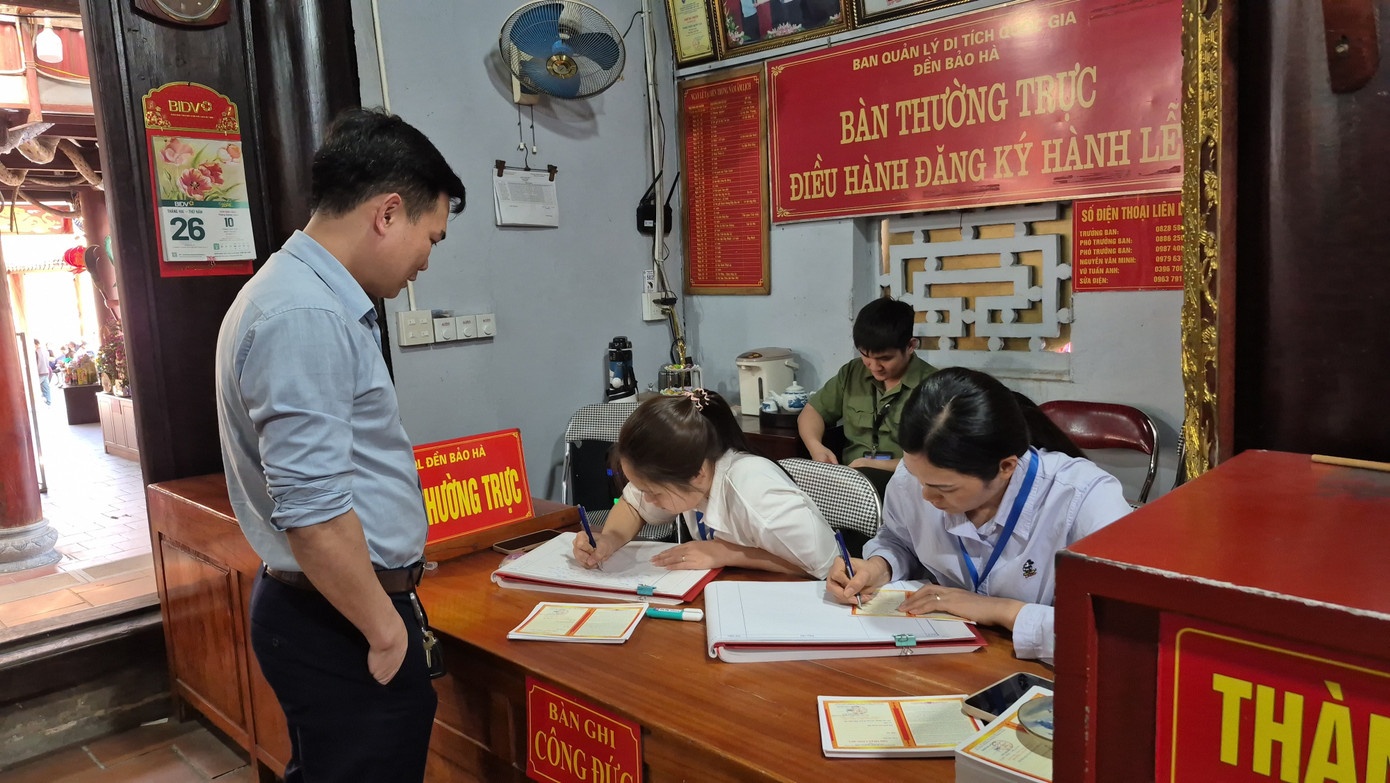 Den Bao Ha thu duoc 94 ty dong tien cong duc hinh anh