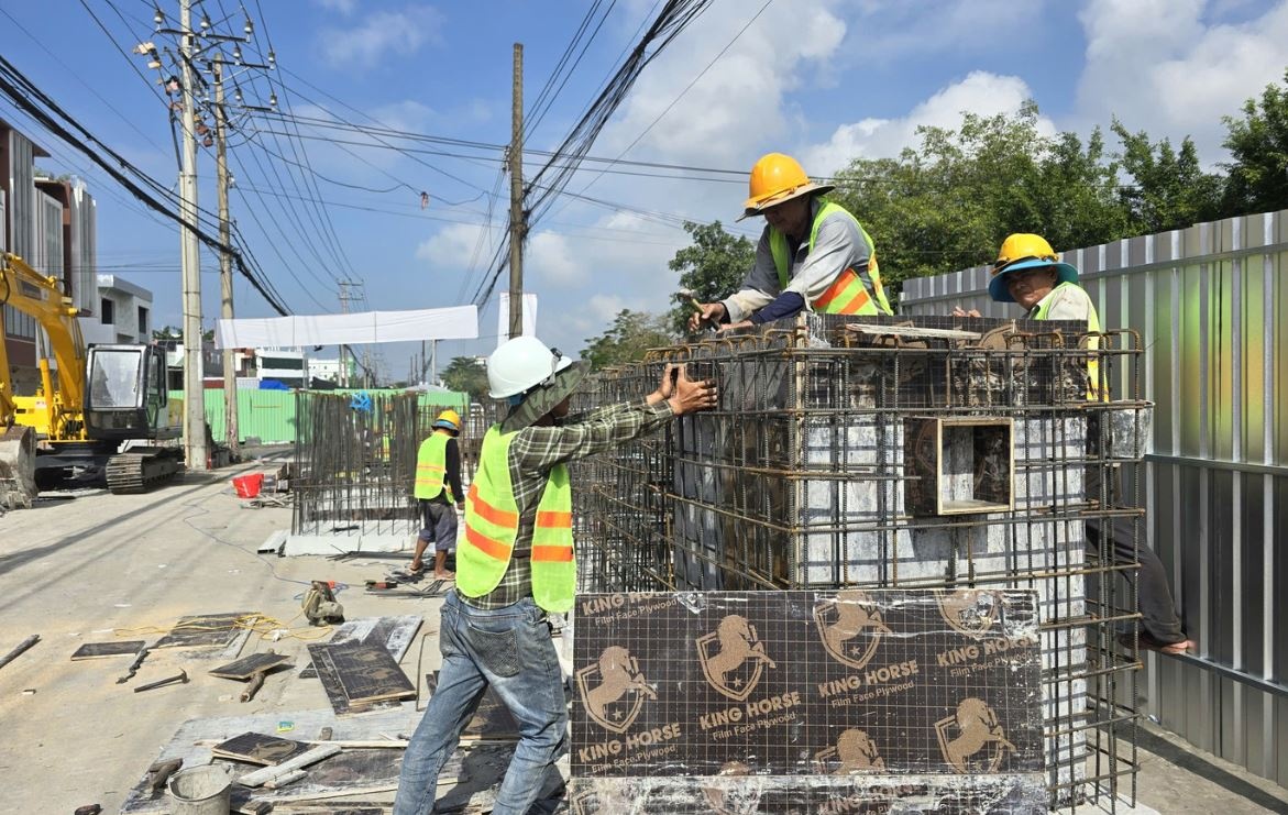 Thi cong nua nam, quoc lo o Can Tho chua dat 1% tien do hinh anh