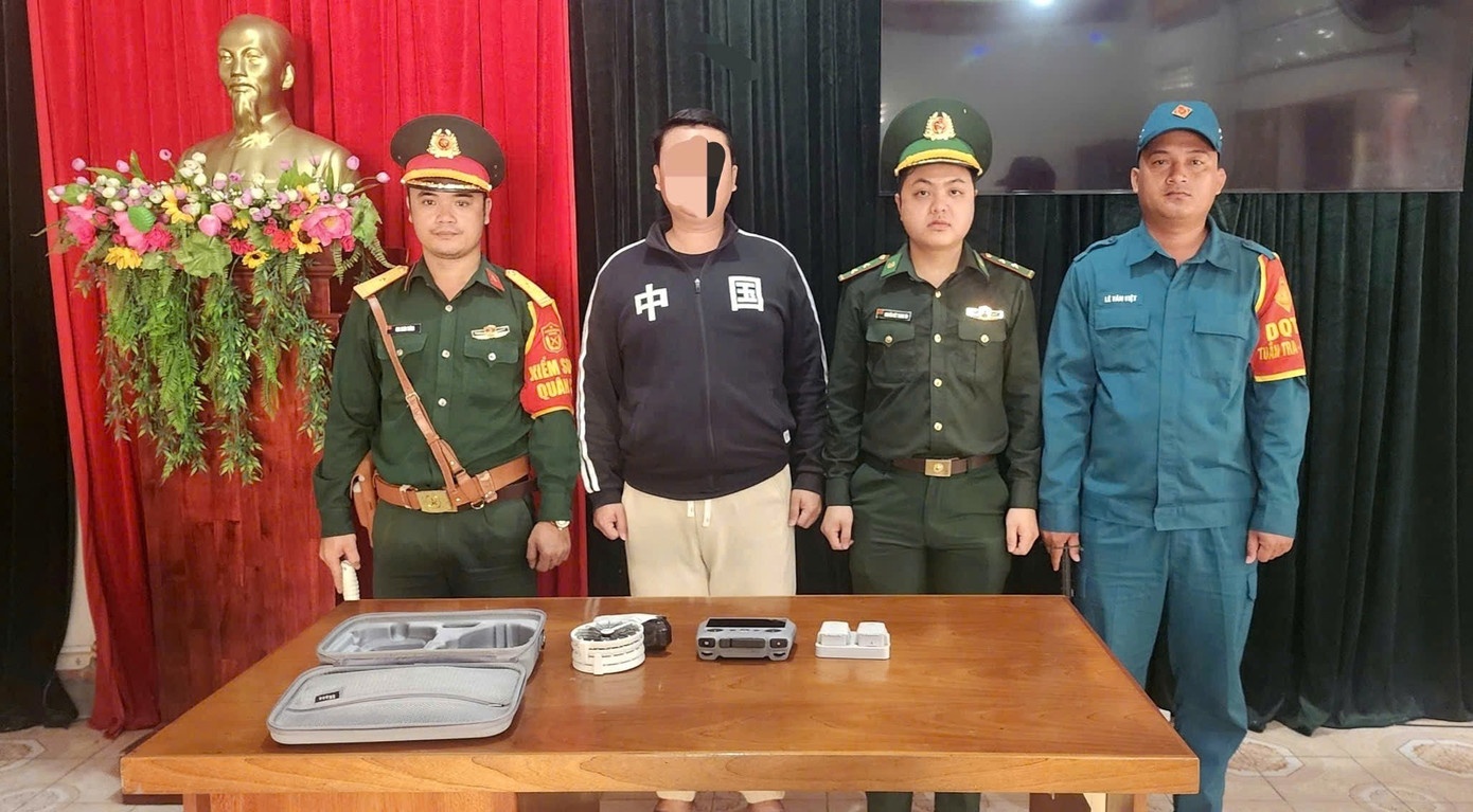 Xu phat mot nguoi bay flycam trai phep o Da Nang hinh anh