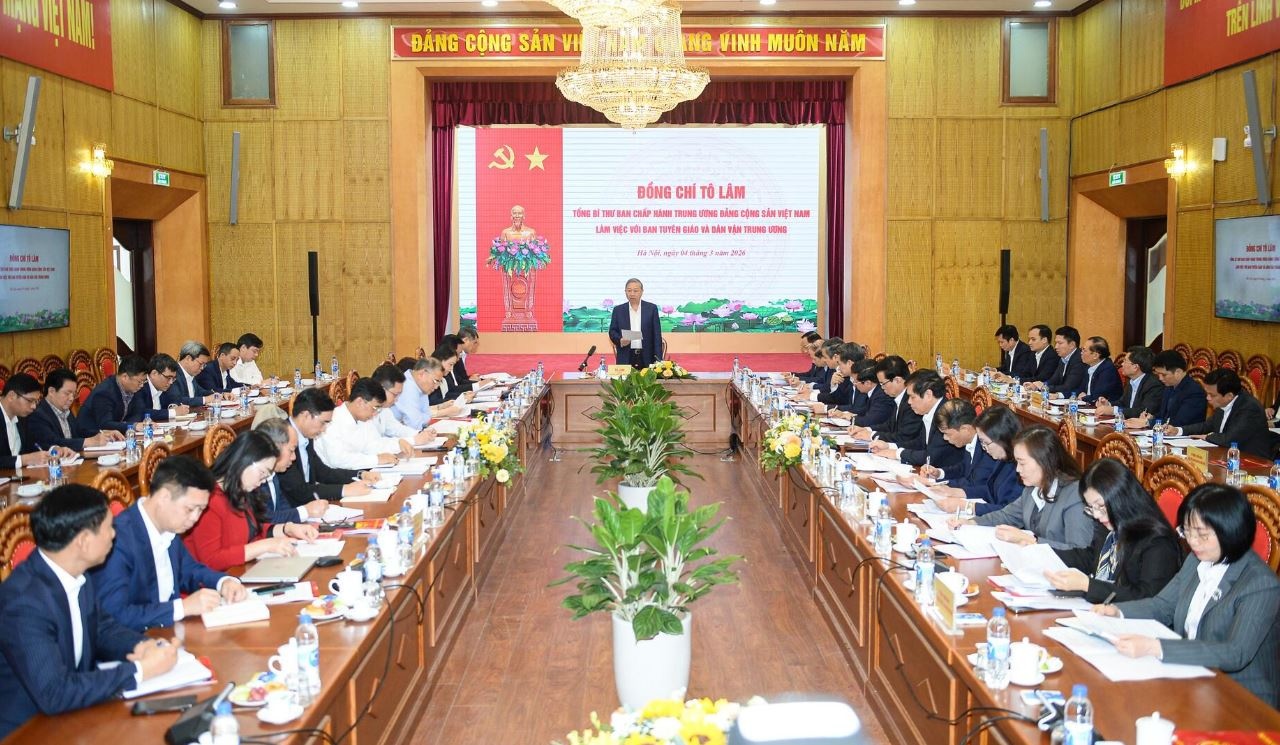 Tong Bi thu lam viec voi Ban Tuyen giao va Dan van Trung uong hinh anh