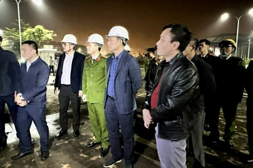 Nghi an em re nem vat lieu no vao nha anh vo lam 10 nguoi nhap vien hinh anh