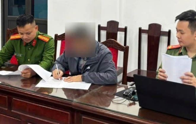 Phat hai nguoi binh luan xuyen tac, xuc pham lanh dao Hai Phong hinh anh