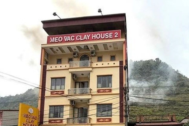 Chay tang 5 nha nghi, 95 khach nuoc ngoai thoat nan hinh anh