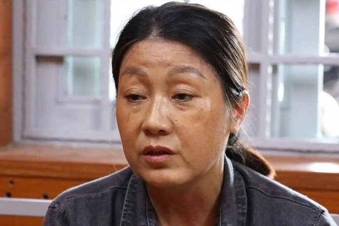 'Nu quai' cam dau nhom dan canh giat day chuyen o Lien Hoa Bao Thap hinh anh