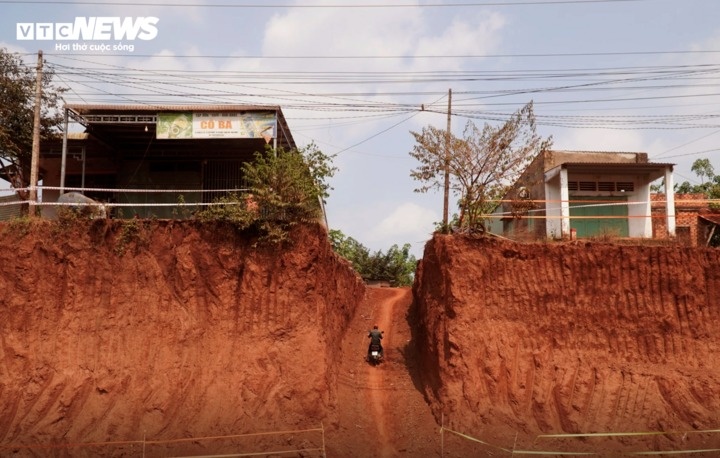 nha bi 'treo cao' anh 1