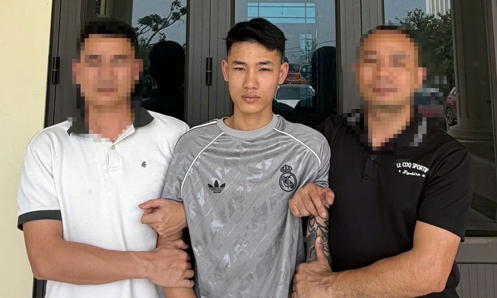 Bat 2 ke ke dao vao co, cuop tai san nguoi phu nu trong dem o Phu Tho hinh anh