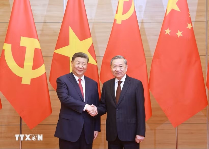 Chuyen tham co y nghia lich su hinh anh