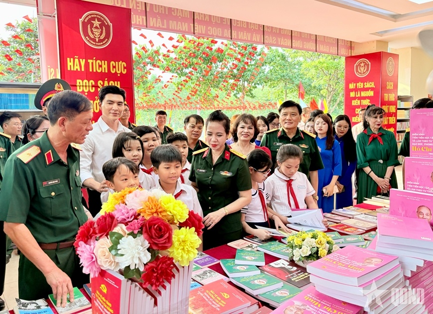 Bo Tong Tham muu anh 5