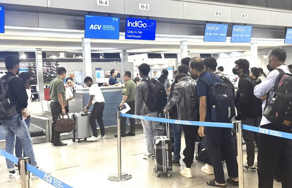 Dong Nai truc xuat 47 nguoi nuoc ngoai cu tru trai phep hinh anh